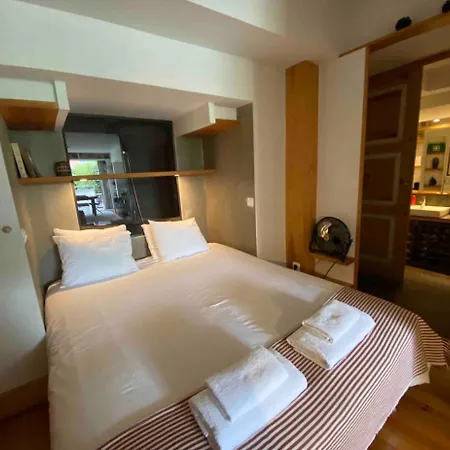 Center, Sun, Charm With Terrace And Fireplace * Lissabon