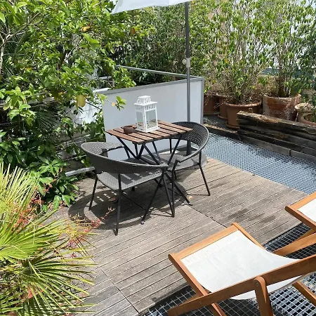 Center, Sun, Charm With Terrace And Fireplace * Lisbon