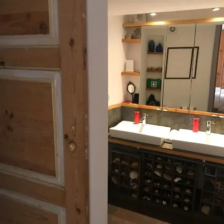 Apartmán Center, Sun, Charm With Terrace And Fireplace *